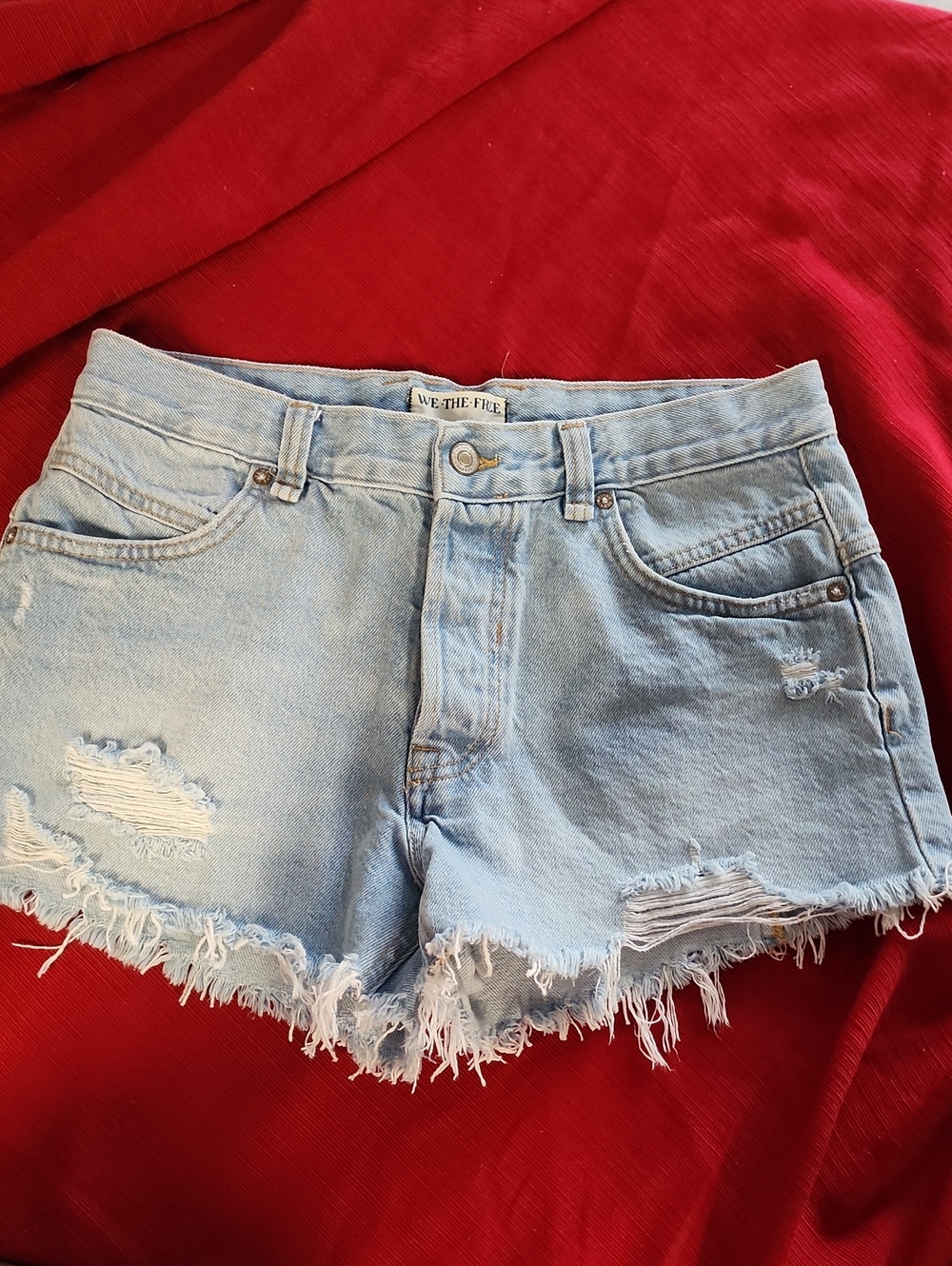 Free People We The Free Light Wash Distressed Denim Cutoff Shorts